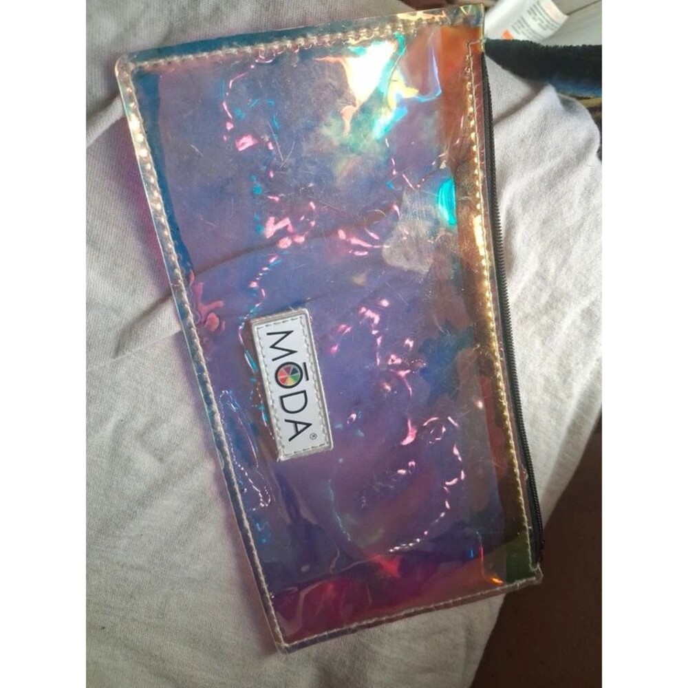Holographic bag
